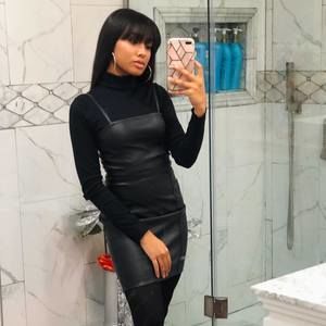 Meet your Posher, Yasilys